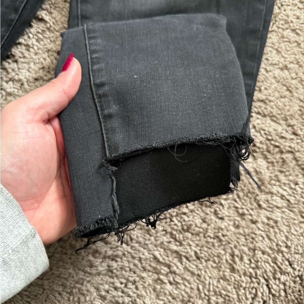 Good American Black Jeans Distressed Knees - Picture 6 of 6